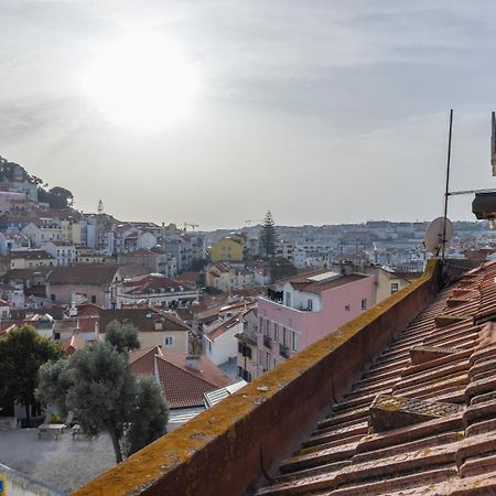 Vintage With Castle View Apartment By Lovelystay Lisboa Exterior foto